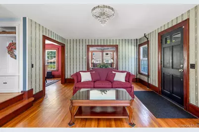 22 Ketewamoke Avenue, Babylon, NY 11702 - Photo 6