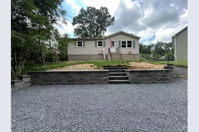 142 New York Avenue, Sound Beach, NY 11789 - Photo 2