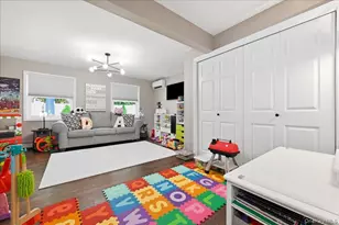 23 Needle Ln, Levittown, NY 11756 - Photo 22