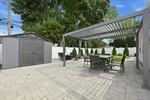 23 Needle Ln, Levittown, NY 11756 - Photo 30