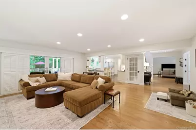 8 Clayton Drive, Dix Hills, NY 11746 - Photo 14