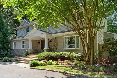 8 Clayton Drive, Dix Hills, NY 11746 - Photo 2