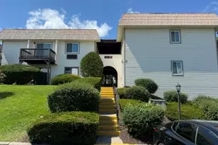 21 Village Park Dr, Fishkill, NY 12524 - Photo 2