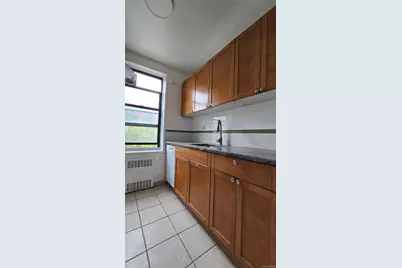141-60 84th Road #4H, Jamaica, NY 11435 - Photo 8