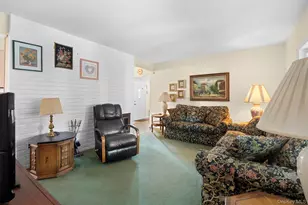 77 Pilgrim Ln, Westbury, NY 11590 - Photo 14