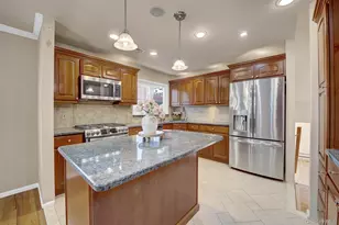 491 Boulevard Pl, Garden City, NY 11530 - Photo 10