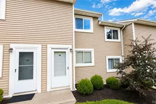 5 Fishkill Glen Dr, Fishkill, NY 12524 - Photo 2