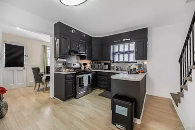 125 Aka 127 Woodland Avenue, Yonkers, NY 10703 - Photo 10