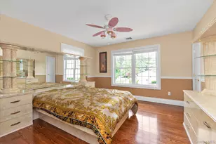65 Threepence Dr, Melville, NY 11747 - Photo 22