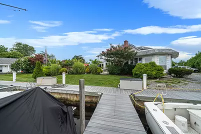 64 Mowbray Avenue, Bay Shore, NY 11706 - Photo 46