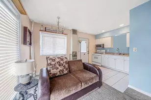 64 Mowbray Ave, Bay Shore, NY 11706 - Photo 36