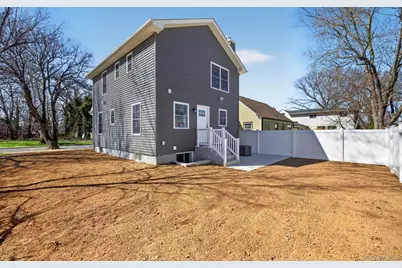 2461 Third Avenue, East Meadow, NY 11554 - Photo 26