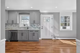 2461 Third Ave, East Meadow, NY 11554 - Photo 10