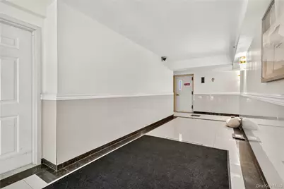 6434 Grand Central Parkway #1E, Forest Hills, NY 11375 - Photo 8