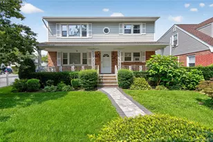 59 S Grand St, Westbury, NY 11590 - Photo 2