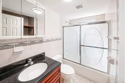 452 Ocean Avenue, Central Islip, NY 11722 - Photo 18