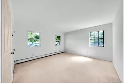 452 Ocean Avenue, Central Islip, NY 11722 - Photo 10