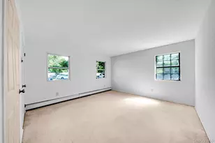 452 Ocean Ave, Central Islip, NY 11722 - Photo 10