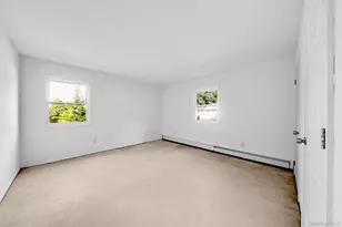 452 Ocean Ave, Central Islip, NY 11722 - Photo 12