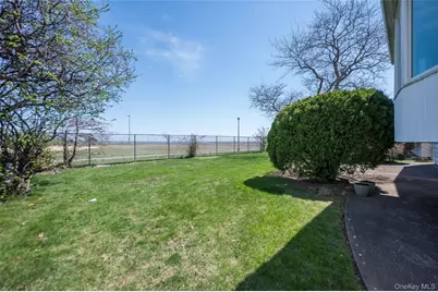 3905 Greentree Drive, Oceanside, NY 11572 - Photo 10