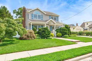 219 Leonard St, North Bellmore, NY 11710 - Photo 2