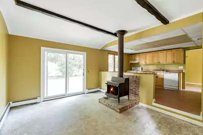 39 Alma Street, Sayville, NY 11782 - Photo 8