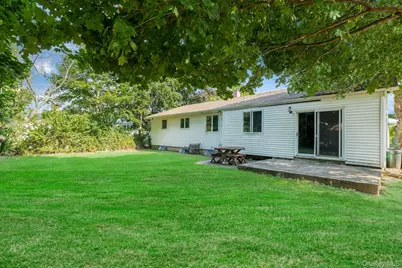 39 Alma Street, Sayville, NY 11782 - Photo 16