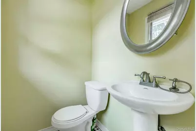 39 Alma Street, Sayville, NY 11782 - Photo 12