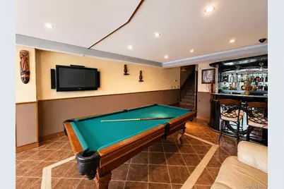 822 Dean Avenue, Bronx, NY 10465 - Photo 28