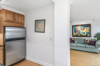3965 52nd St #Apt 8k, Woodside, NY 11377 - Photo 18