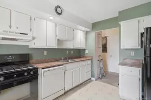 3 Pierces Rd, Newburgh, NY 12550 - Photo 4
