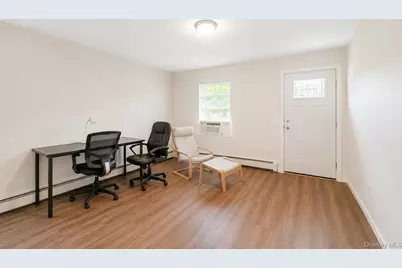 899 Hawkins Avenue, Lake Grove, NY 11755 - Photo 34