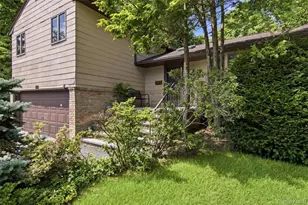 15 Beacon Dr, Port Washington, NY 11050 - Photo 4
