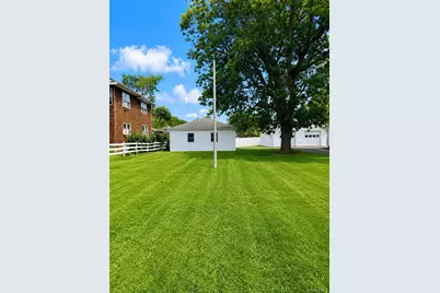 39 Cleveland Street, Patchogue, NY 11772 - Photo 6