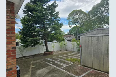 90 Blue Point Road, Selden, NY 11784 - Photo 16