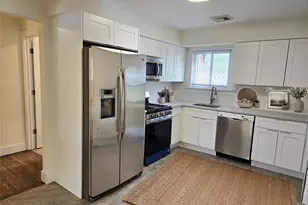 90 Blue Point Rd, Selden, NY 11784 - Photo 8