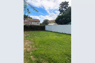 34 Frazier Street, Hempstead, NY 11550 - Photo 20