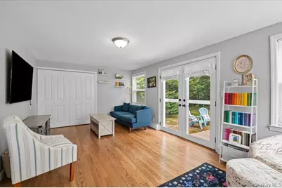 1347 Peters Boulevard, Bay Shore, NY 11706 - Photo 10