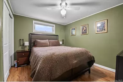 1347 Peters Boulevard, Bay Shore, NY 11706 - Photo 18
