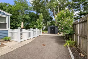 1347 Peters Blvd, Bay Shore, NY 11706 - Photo 24