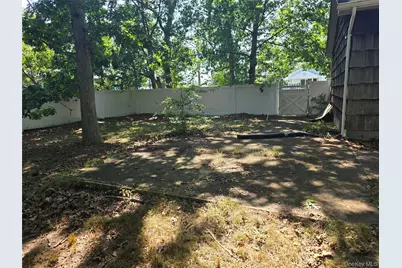 5 Gores Drive, Mastic, NY 11950 - Photo 30