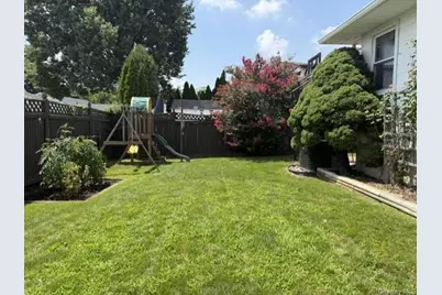 13 Prospect Street, Hicksville, NY 11801 - Photo 2