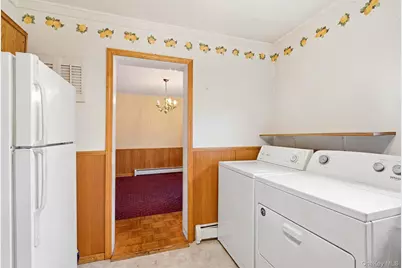 21 Appletree Lane, Carle Place, NY 11514 - Photo 8
