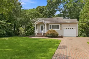 27 S Ketcham Ave, Amityville, NY 11701 - Photo 2