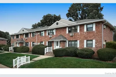 839 Lake Boulevard #839-7, Lindenhurst, NY 11757 - Photo 1