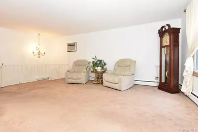 70 Grantwood Avenue, New York, NY 10312 - Photo 6