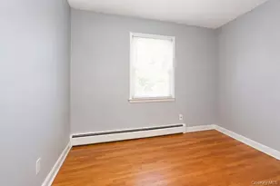 70 Grantwood Ave, New York, NY 10312 - Photo 12