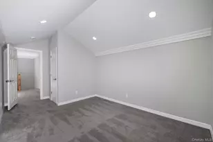 37 Oakridge Cir, Ridge, NY 11961 - Photo 12