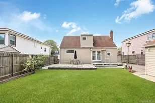 109 Henrietta Ave, Oceanside, NY 11572 - Photo 22