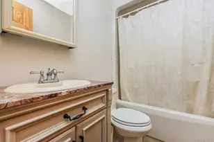 109 Henrietta Ave, Oceanside, NY 11572 - Photo 12
